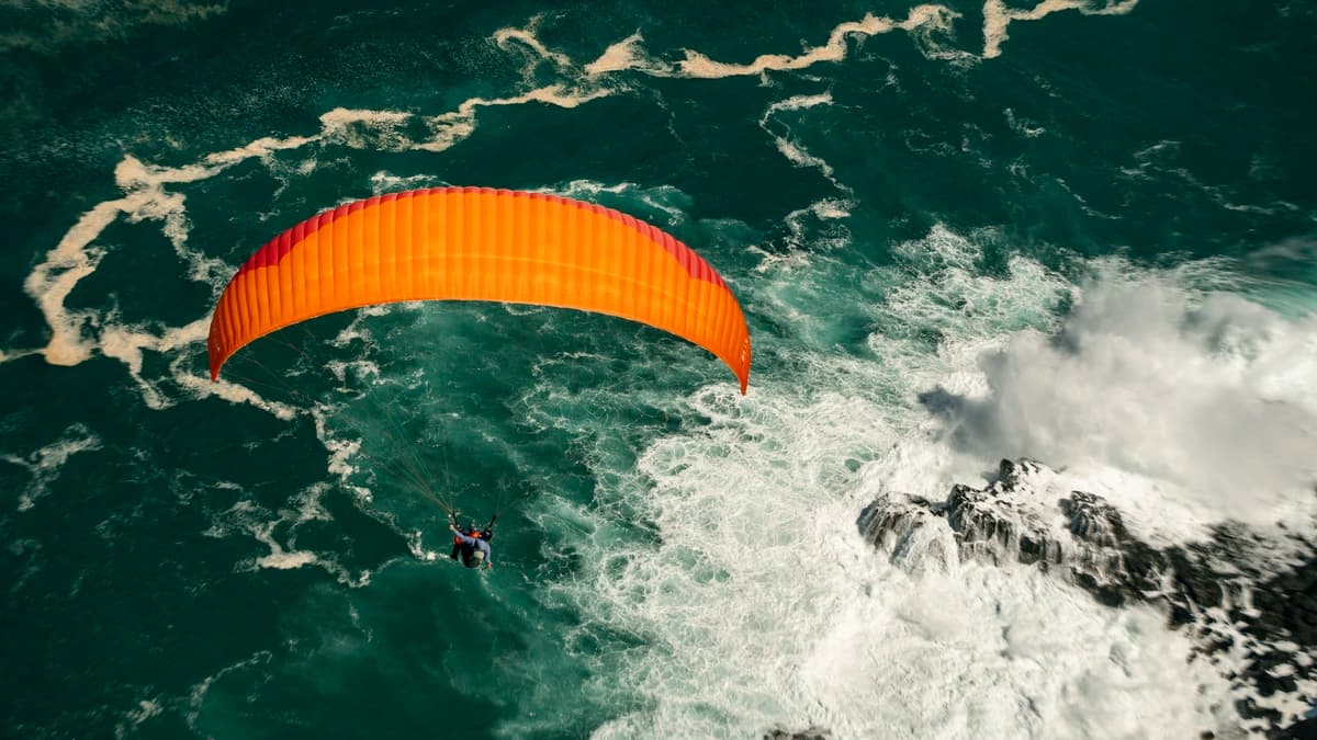 Groupe outdoor heureux